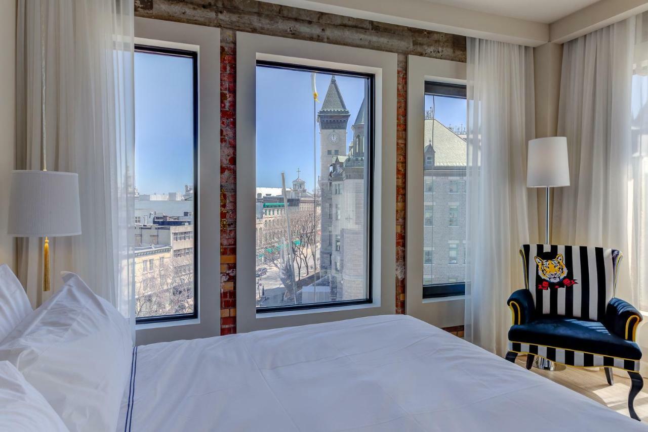 Monsieur Jean, Vieux Hotel